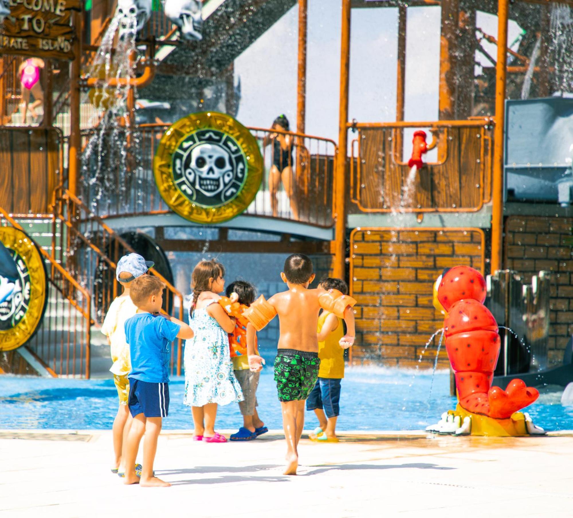 Terra Apartments In Caesar Blue Resort, Fixed Lunch Till 3Pm, Gym, Heated Pool, Sauna, Kids Club Rizokarpaso Exterior foto